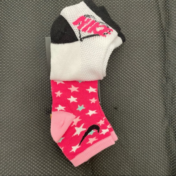 Nike Socks For Girls - Pack of 3 - Picture 8 of 9